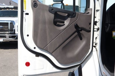 2022 Freightliner M2 106