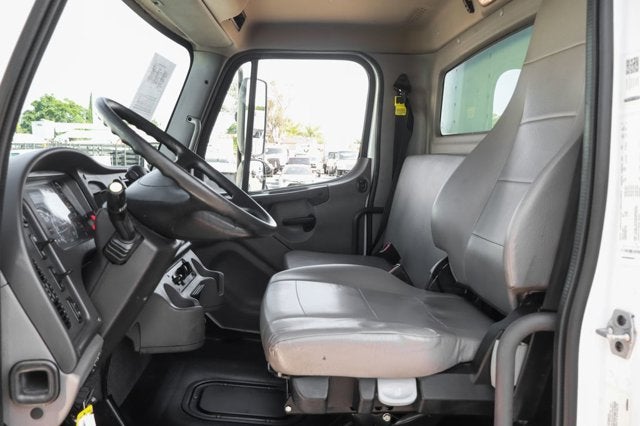 2022 Freightliner M2 106