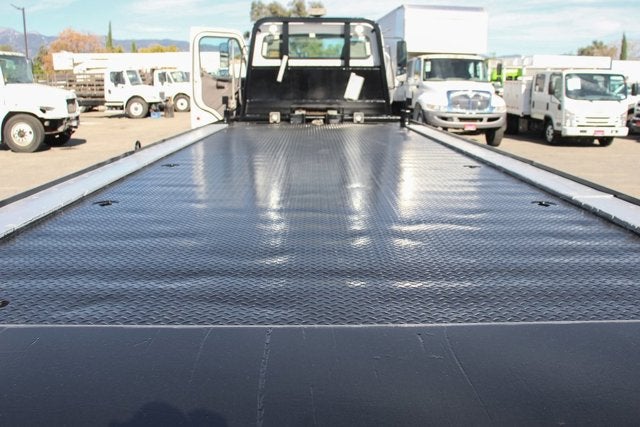 2015 Freightliner M2 106