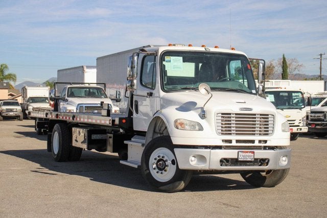 2015 Freightliner M2 106