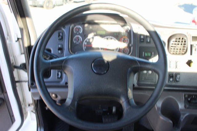 2015 Freightliner M2 106