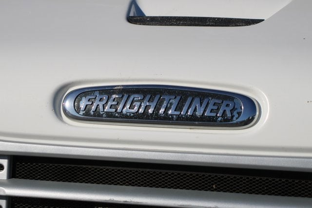 2015 Freightliner M2 106