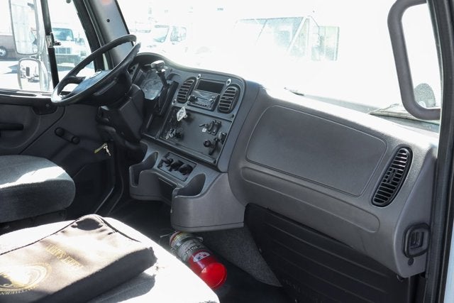 2014 Freightliner M2 106 MD