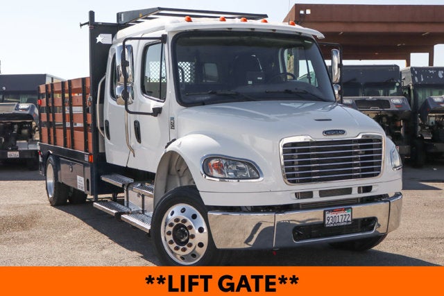 2021 Freightliner M2 106 MD