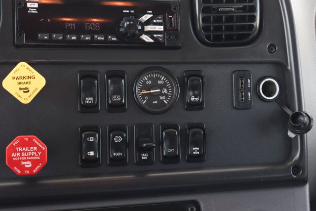 2021 Freightliner M2 106 MD