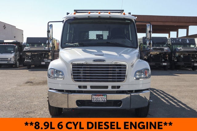 2021 Freightliner M2 106 MD