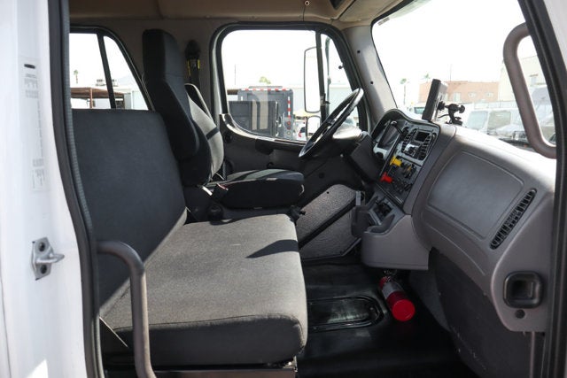 2021 Freightliner M2 106 MD