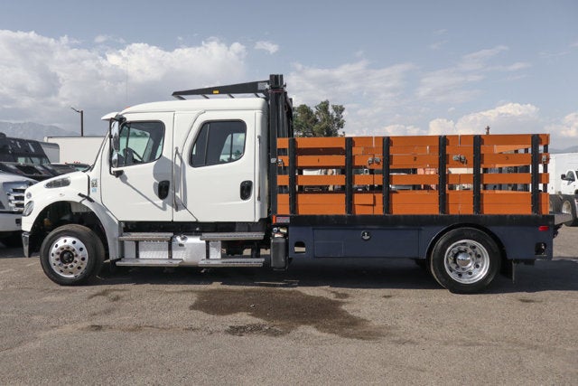 2021 Freightliner M2 106 MD