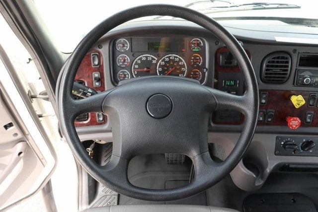 2017 Freightliner M2 106