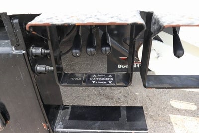 2017 Freightliner M2 106