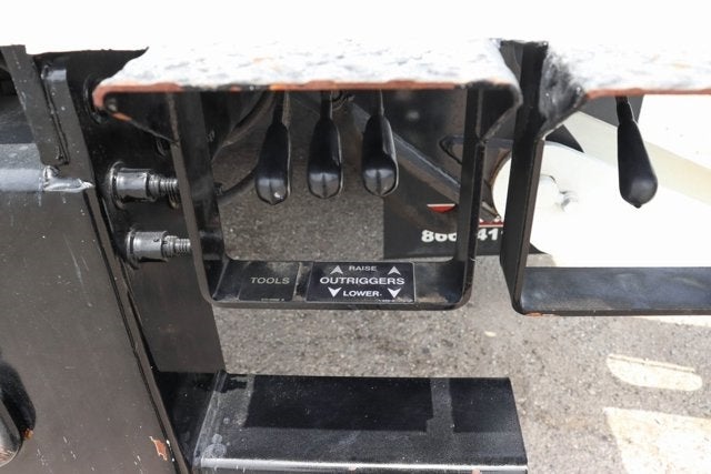 2017 Freightliner M2 106