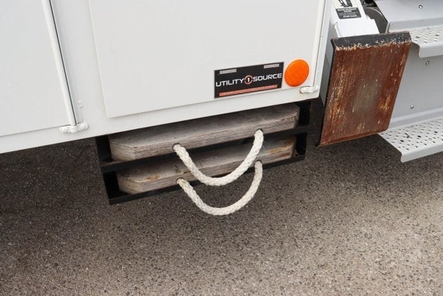 2017 Freightliner M2 106