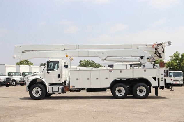 2017 Freightliner M2 106