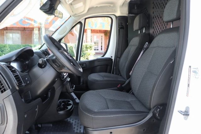 2025 RAM ProMaster 2500 Base