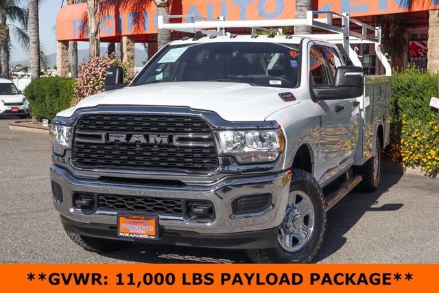 2024 RAM 3500 SLT
