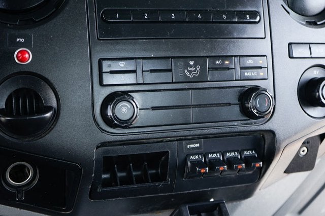 2013 Ford F-750SD XL