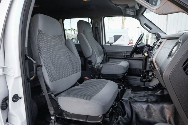 2015 Ford F-650SD XLT