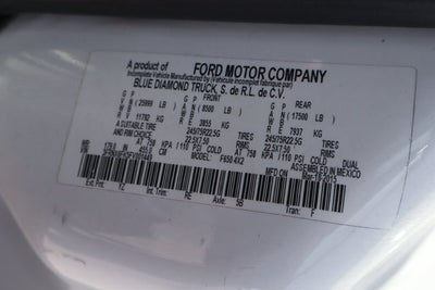 2015 Ford F-650SD XLT