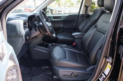 2025 Ford Maverick Lobo Standard