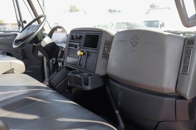 2018 International 4300 Base