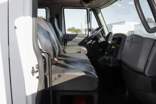 2018 International 4300 Base