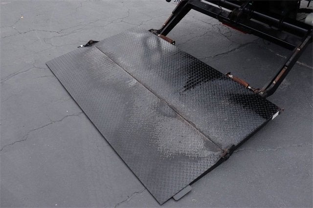 2019 International 4300 Base