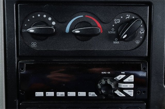 2019 International 4300 Base