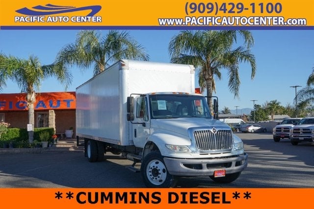 2015 International 4000 26 Foot Box