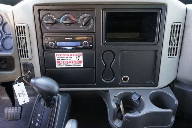 2015 International 4000 26 Foot Box