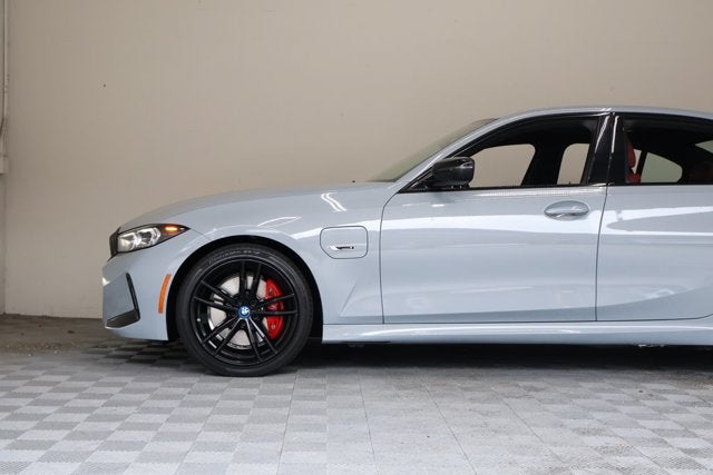 2023 BMW 3 Series 330e iPerformance