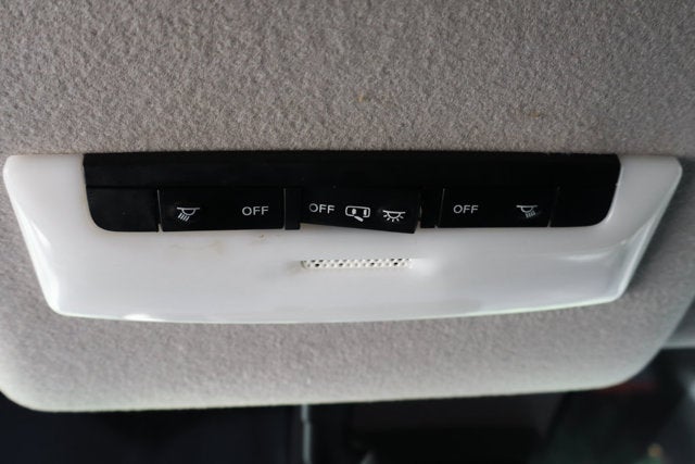 2024 Nissan Versa 1.6 SR