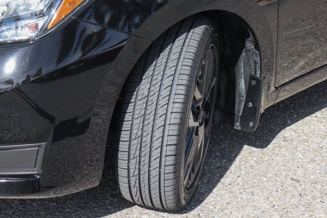 2024 Nissan Versa 1.6 SR