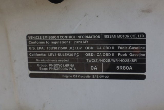 2023 Nissan Kicks SR