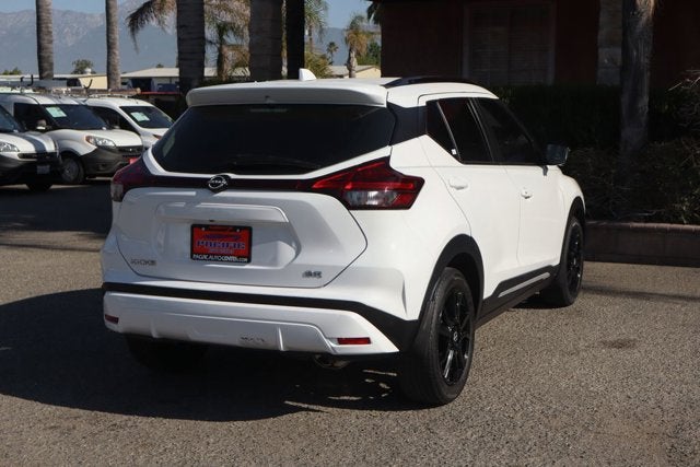 2023 Nissan Kicks SR