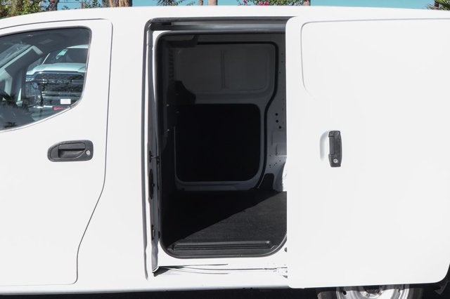 2017 Nissan NV200 S