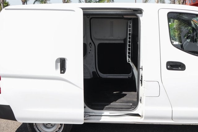 2021 Nissan NV200 S