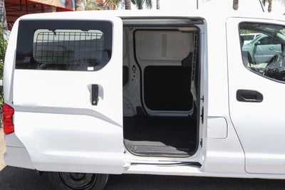 2020 Nissan NV200 SV