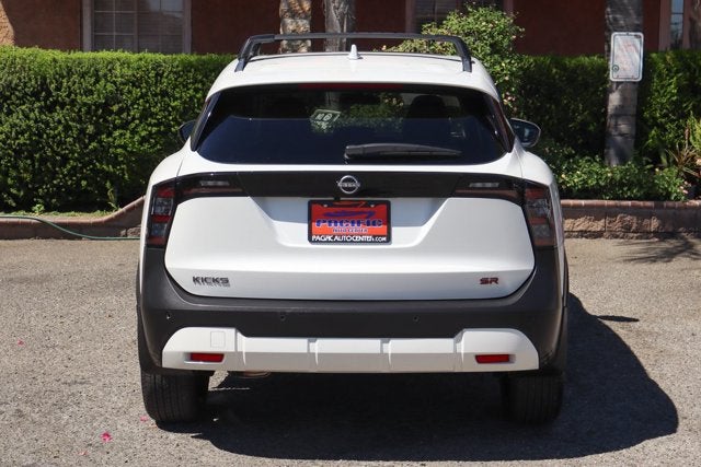 2025 Nissan Kicks SR