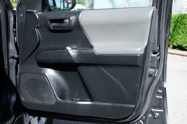 2019 Toyota Tacoma SR