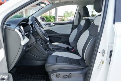 2025 Volkswagen Taos 1.5T SEL