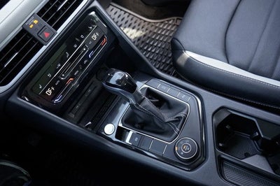2025 Volkswagen Taos 1.5T SEL