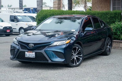 2019 Toyota Camry SE