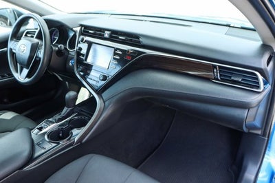 2019 Toyota Camry Hybrid LE