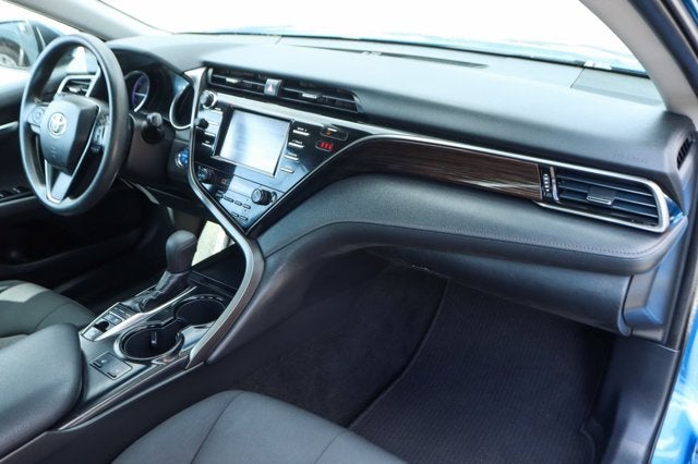 2019 Toyota Camry Hybrid LE