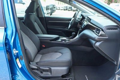 2019 Toyota Camry Hybrid LE