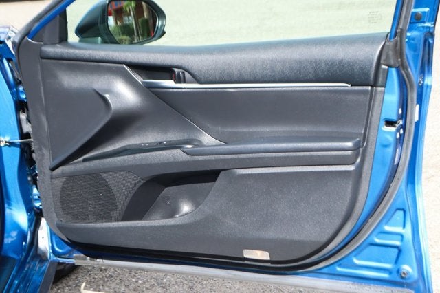 2019 Toyota Camry Hybrid LE