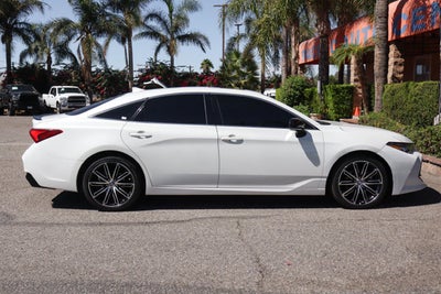 2019 Toyota Avalon XSE