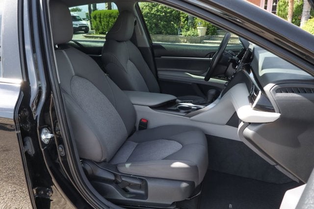 2023 Toyota Camry Hybrid LE