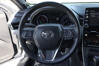 2020 Toyota Avalon Hybrid XSE