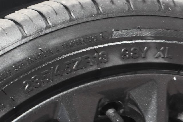 2020 Toyota Avalon Hybrid XSE